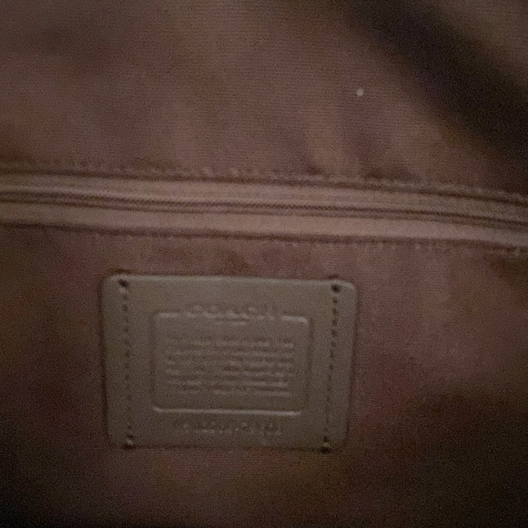 Authentic Coach Gallery Tote Bag - Picture 3 of 6